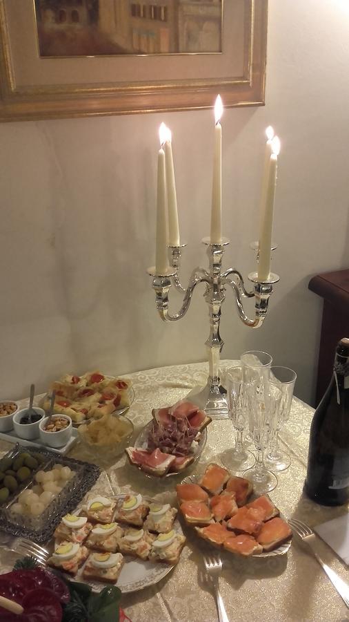 אסיסי Suite Luna Bianca מראה חיצוני תמונה