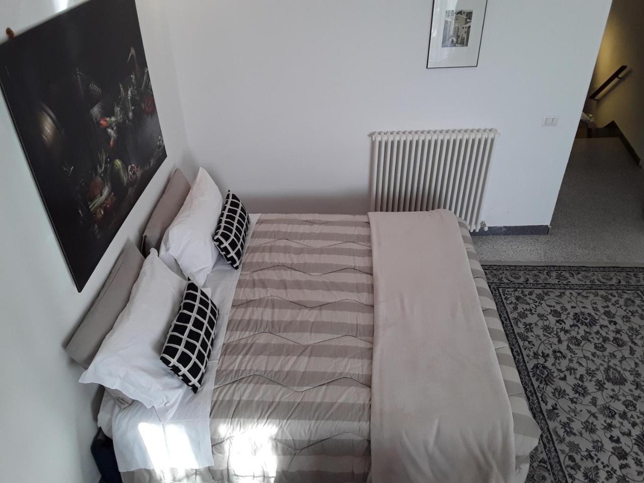 אסיסי Suite Luna Bianca מראה חיצוני תמונה